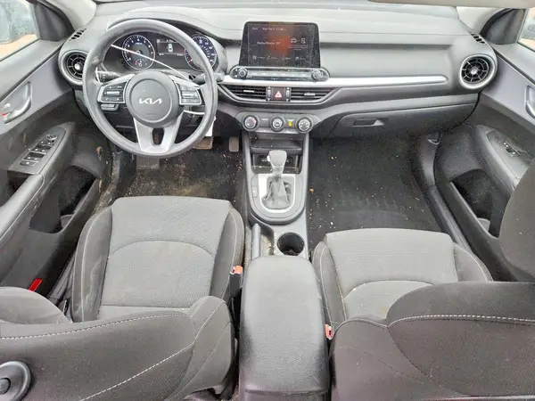 3KPF24AD5NE442137 2022 KIA FORTE - Image 8