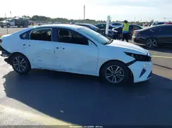 3KPF24AD5NE443160 2022 KIA FORTE