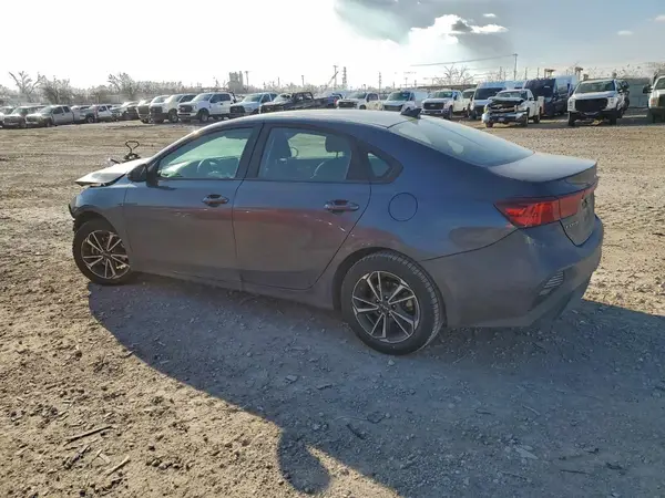 3KPF24AD5NE445362 2022 KIA FORTE - Image 2