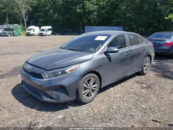 3KPF24AD5NE448827 2022 KIA FORTE - Image 2