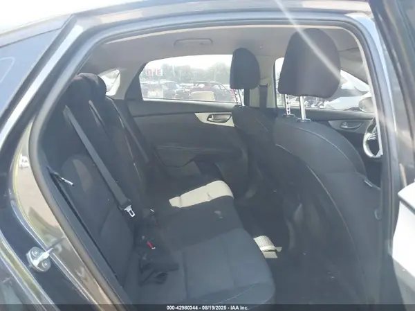 3KPF24AD5NE448827 2022 KIA FORTE - Image 8