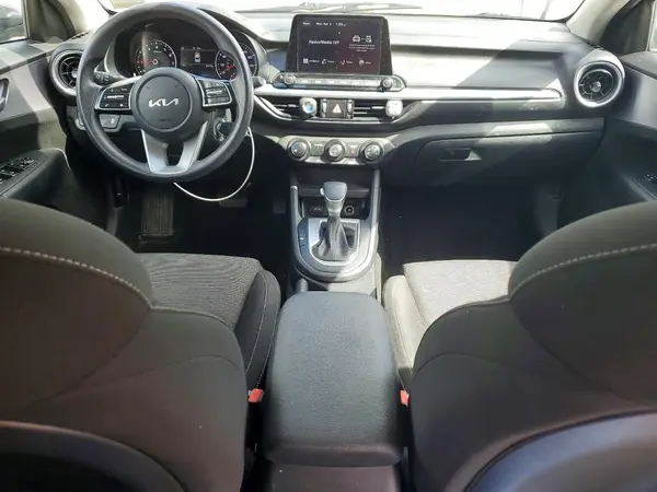 3KPF24AD5NE449640 2022 KIA FORTE - Image 8