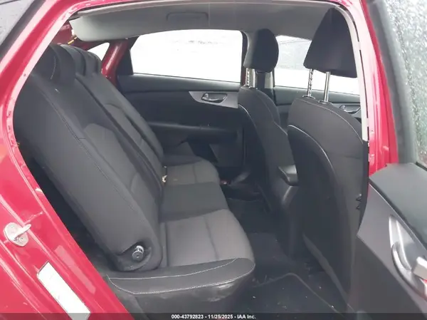 3KPF24AD5NE449816 2022 KIA FORTE - Image 8