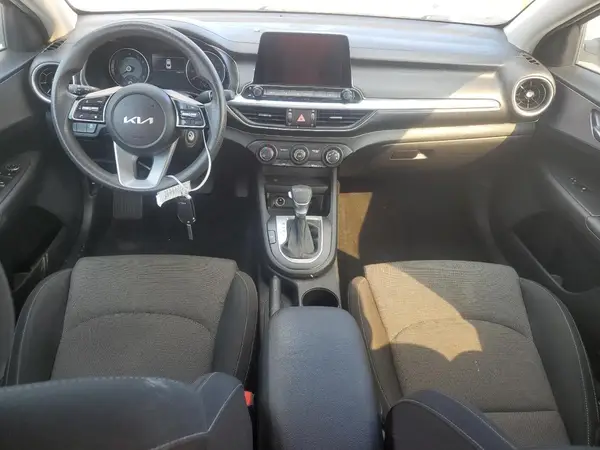 3KPF24AD5NE452070 2022 KIA FORTE - Image 8