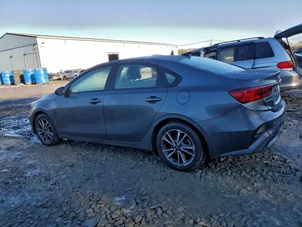 3KPF24AD5NE452120 2022 KIA FORTE - Image 2