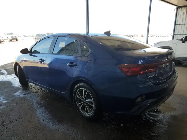 3KPF24AD5NE452487 2022 KIA FORTE - Image 2