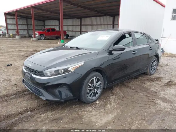 3KPF24AD5NE454949 2022 KIA FORTE - Image 2