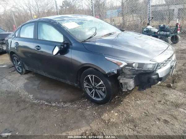 3KPF24AD5NE455423 2022 KIA FORTE - Image 1