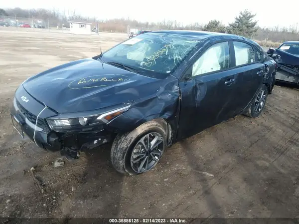 3KPF24AD5NE455423 2022 KIA FORTE - Image 2
