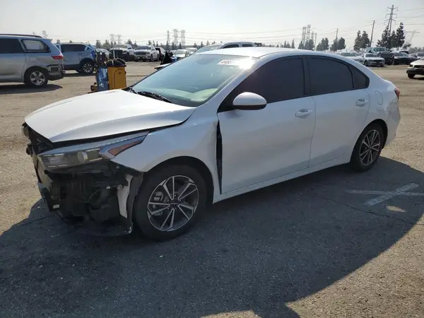 3KPF24AD5NE456412 2022 KIA FORTE - Image 1
