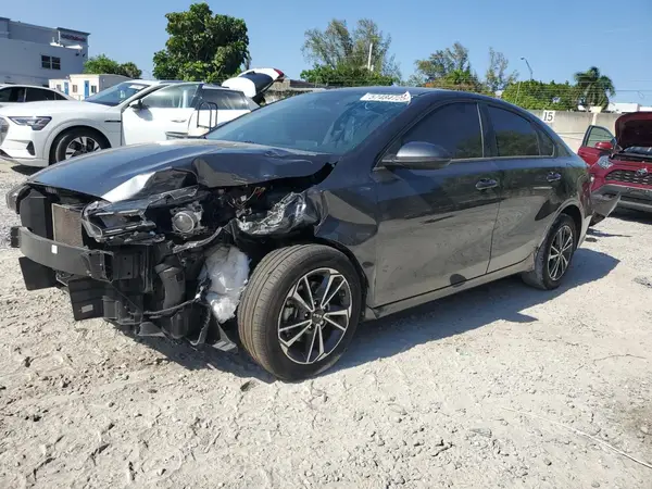 3KPF24AD5NE457656 2022 KIA FORTE - Image 1