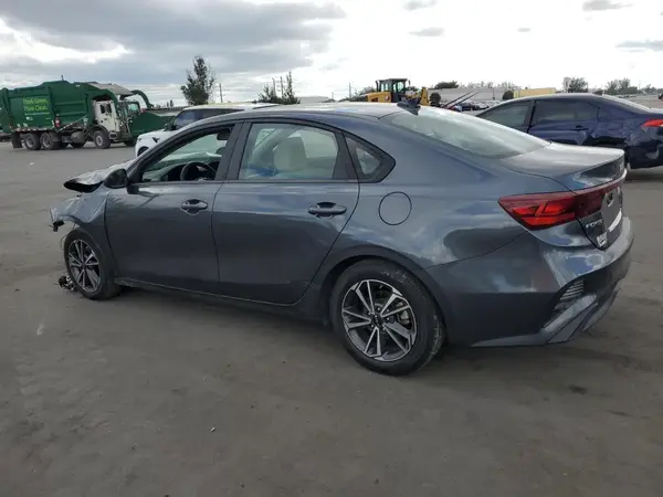 3KPF24AD5NE457771 2022 KIA FORTE - Image 2