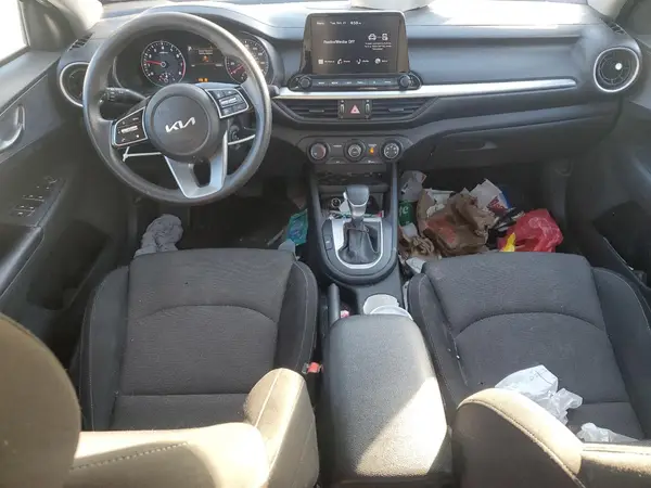 3KPF24AD5NE458032 2022 KIA FORTE - Image 8