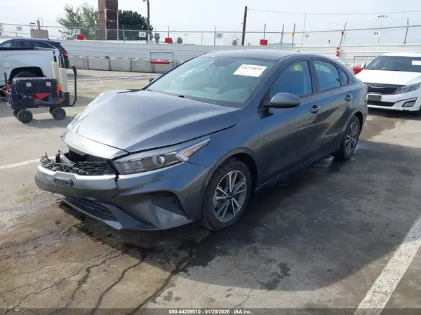 3KPF24AD5NE458872 2022 KIA FORTE - Image 2