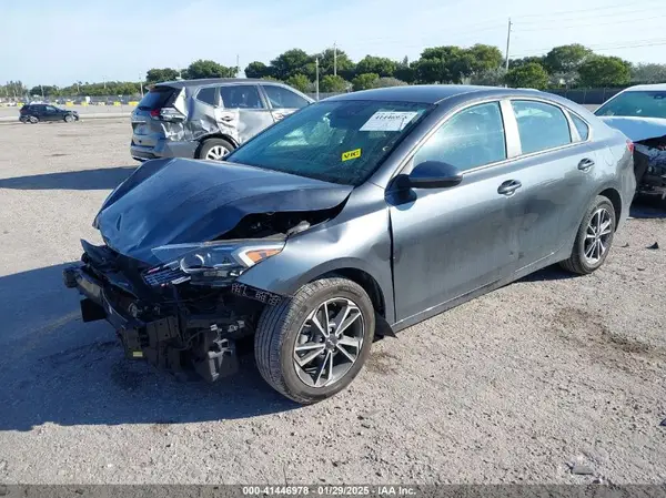 3KPF24AD5NE459052 2022 KIA FORTE - Image 2
