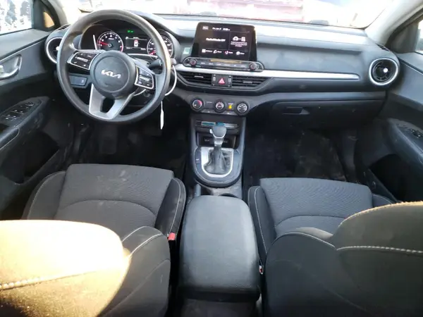 3KPF24AD5NE460797 2022 KIA FORTE - Image 8