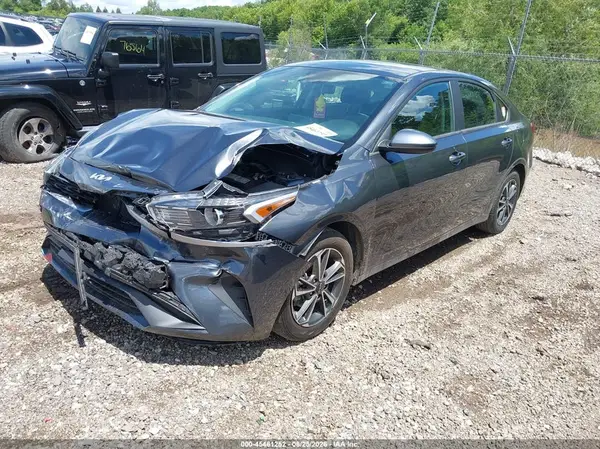 3KPF24AD5NE460914 2022 KIA FORTE - Image 2