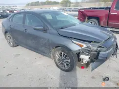 3KPF24AD5NE462176 2022 KIA FORTE