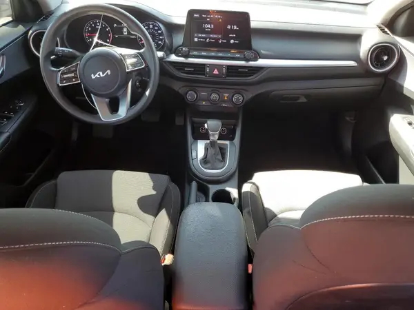 3KPF24AD5NE462274 2022 KIA FORTE - Image 8