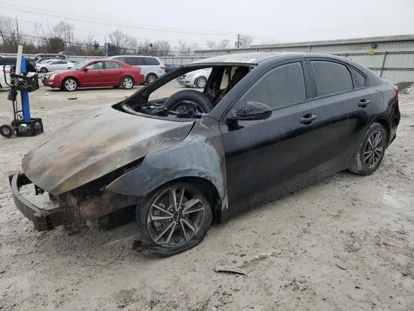 3KPF24AD5NE462596 2022 KIA FORTE - Image 1