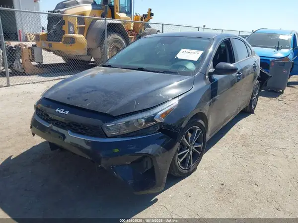 3KPF24AD5NE463778 2022 KIA FORTE - Image 2