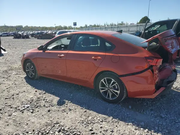 3KPF24AD5NE464171 2022 KIA FORTE - Image 2