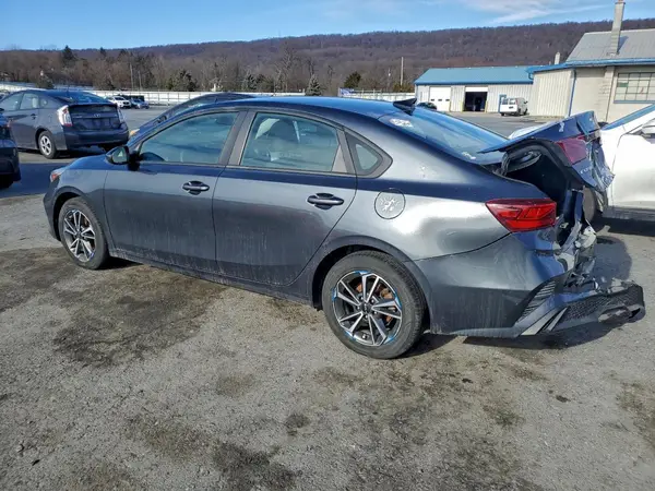 3KPF24AD5NE464476 2022 KIA FORTE - Image 2