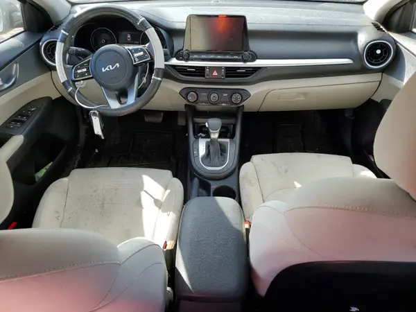 3KPF24AD5NE464722 2022 KIA FORTE - Image 8
