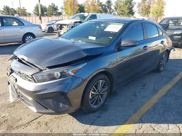 3KPF24AD5NE473162 2022 KIA FORTE - Image 2