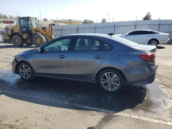 3KPF24AD5NE473307 2022 KIA FORTE - Image 2