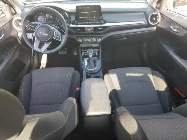 3KPF24AD5NE473811 2022 KIA FORTE - Image 8