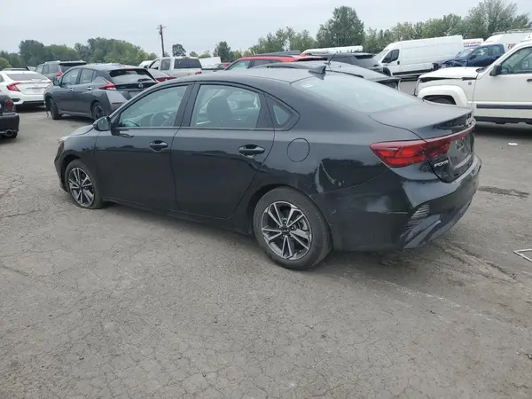 3KPF24AD5NE473937 2022 KIA FORTE - Image 2