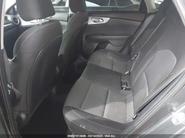 3KPF24AD5NE475834 2022 KIA FORTE - Image 8