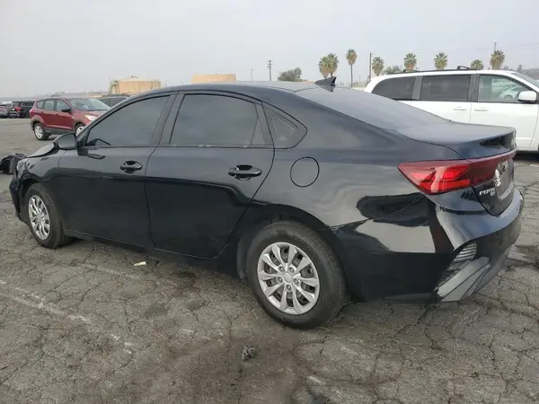 3KPF24AD5NE476109 2022 KIA FORTE - Image 2
