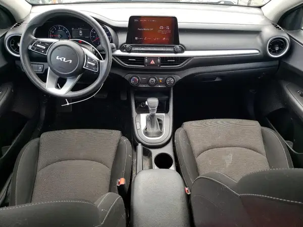 3KPF24AD5NE478099 2022 KIA FORTE - Image 8