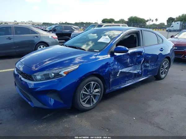 3KPF24AD5NE478412 2022 KIA FORTE - Image 2