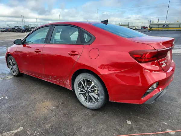 3KPF24AD5NE478832 2022 KIA FORTE - Image 2