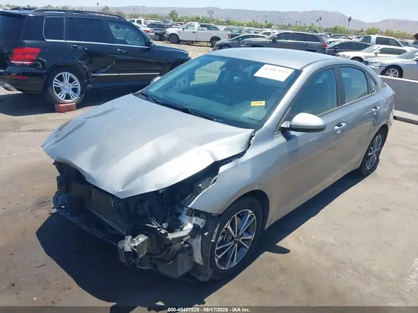 3KPF24AD5NE482508 2022 KIA FORTE - Image 2