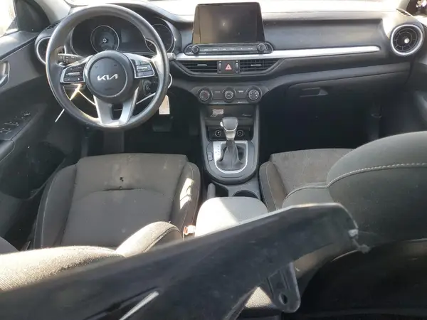 3KPF24AD5NE484386 2022 KIA FORTE - Image 8