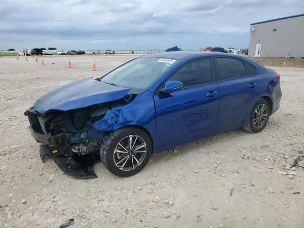 3KPF24AD5NE484565 2022 KIA FORTE - Image 1