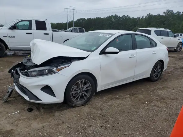 3KPF24AD5NE487014 2022 KIA FORTE - Image 1