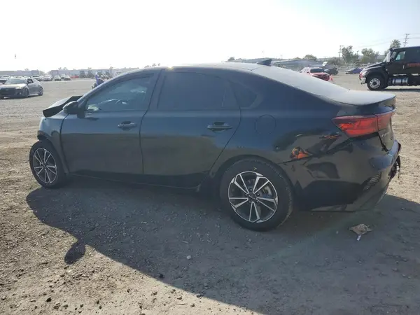 3KPF24AD5NE488745 2022 KIA FORTE - Image 2