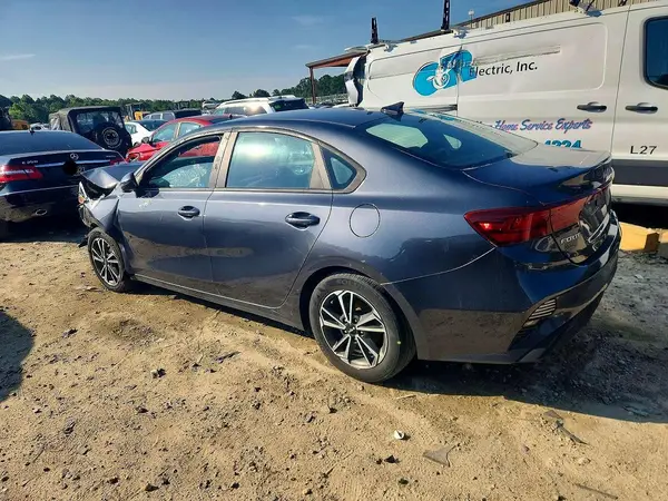 3KPF24AD5NE495517 2022 KIA FORTE - Image 2