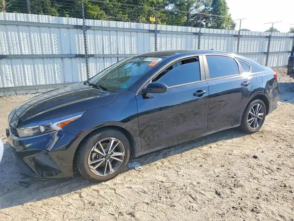 3KPF24AD5NE495923 2022 KIA FORTE - Image 1
