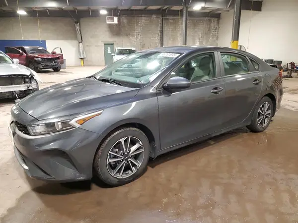 3KPF24AD5NE496263 2022 KIA FORTE - Image 1