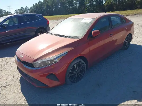 3KPF24AD5NE496649 2022 KIA FORTE - Image 2