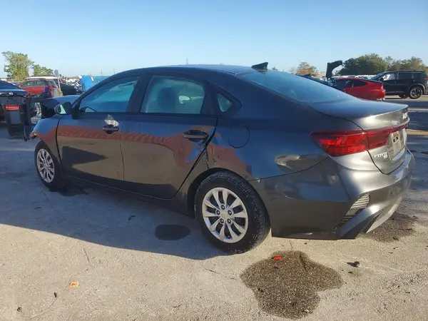 3KPF24AD5NE498482 2022 KIA FORTE - Image 2