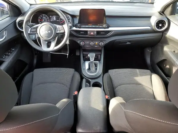 3KPF24AD5NE498515 2022 KIA FORTE - Image 8