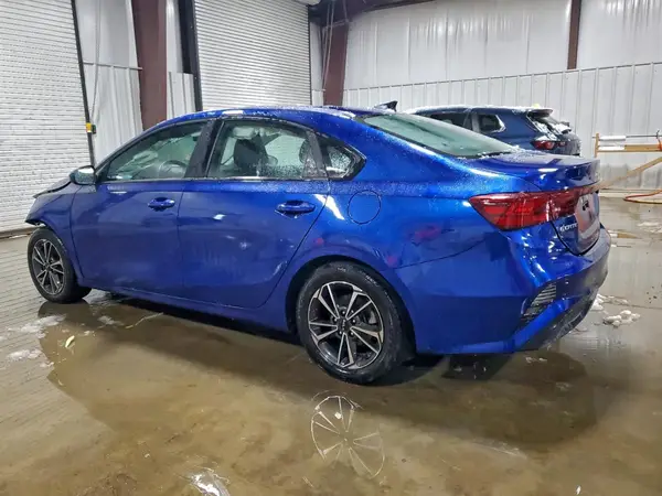 3KPF24AD5NE499471 2022 KIA FORTE - Image 2