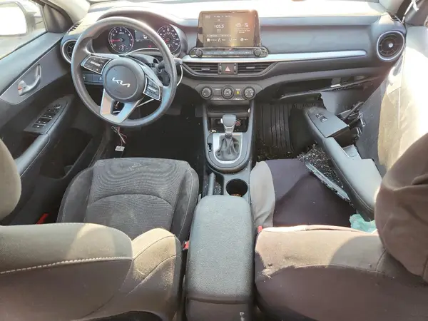 3KPF24AD5NE503888 2022 KIA FORTE - Image 8